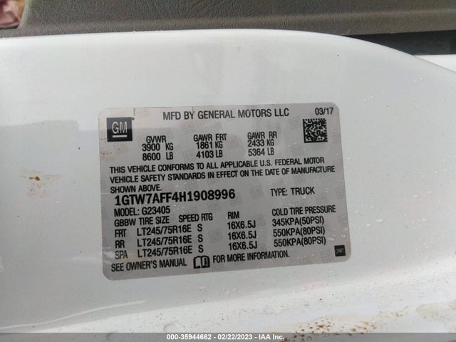 2017 GMC Savana, VIN: 1GTW7AFF4H1908996