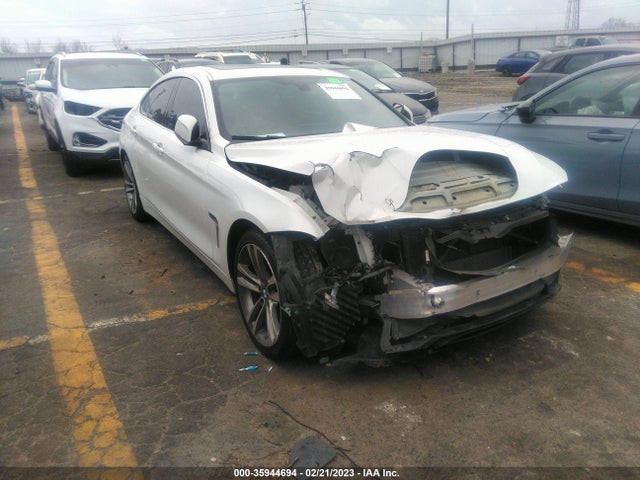 2019 WBA4J1C59KBM18444 main image