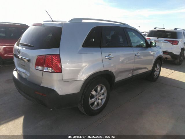 5XYKT3A6XCG196340 KIA SORENTO LX