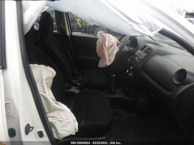Nissan VERSA S 2014 3N1CN7AP4EL851802 Image 5