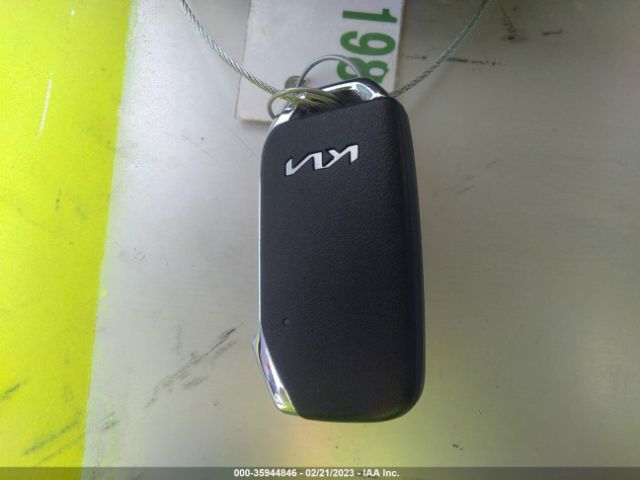 KNDCR3LE2P5060709 KIA NIRO EX
