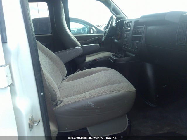 2019 Chevrolet Express, VIN: 1GAZGPFGXK1371365