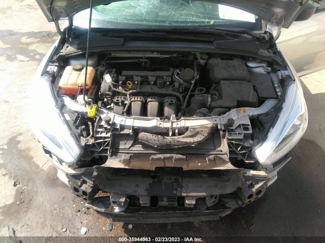 2016 Ford Focus, VIN: 1FADP3E29GL232751