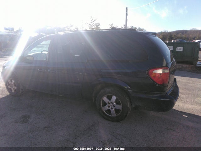 2005 DODGE GRAND CARAVAN SXT VIN: 2D4GP44L15R183558