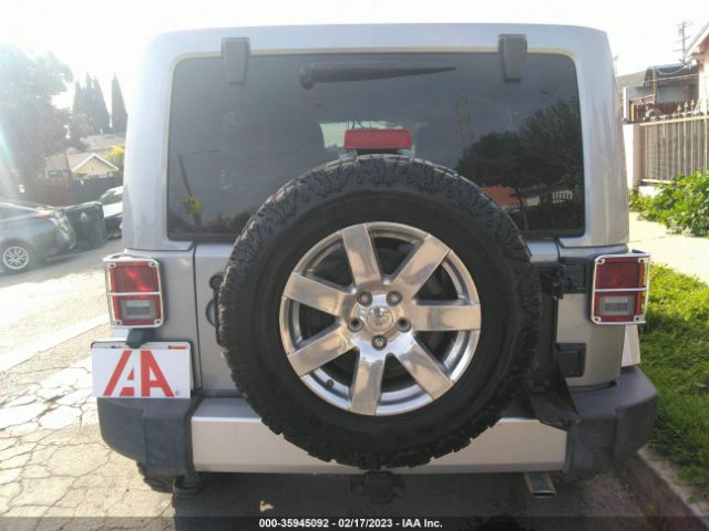 1C4BJWEG2FL638403 Jeep Wrangler Unlimited Sahara