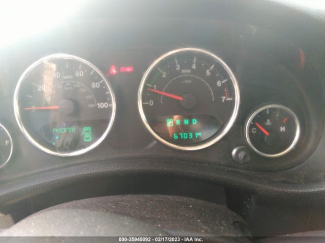 1C4BJWEG2FL638403 Jeep Wrangler Unlimited Sahara