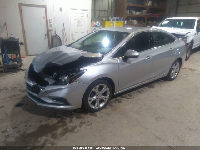 Chevrolet Cruze Premier 2017 1G1BF5SM3H7208339 Image 2