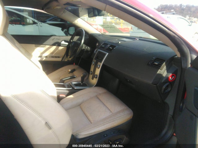 2011 VOLVO C70 VIN: YV1672MC6BJ112363