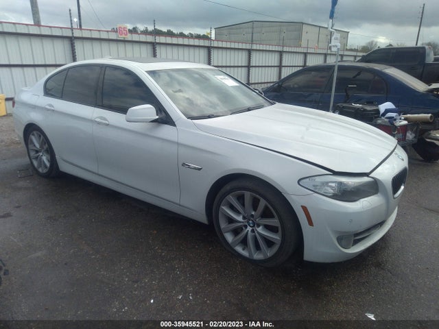 2012 WBAFR7C55CC808229 main image