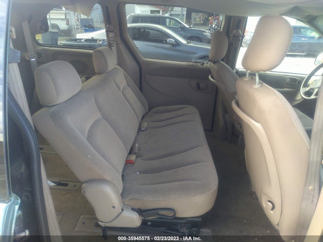 1C4GJ45G61B114311 Chrysler Voyager Lx