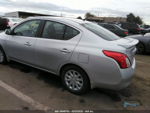 3N1CN7AP7EL810368 Nissan VERSA SV