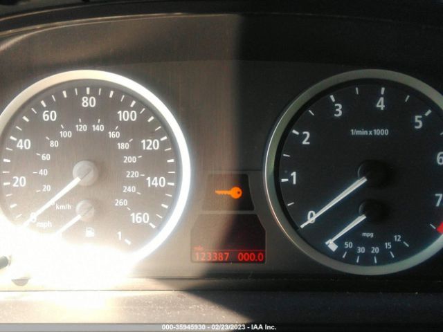 WBANE73557CM46318 BMW 5 Series 530i