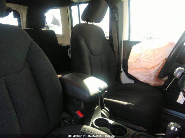 1C4HJWDGXJL930014 Jeep Wrangler Jk Unlimited Sport S