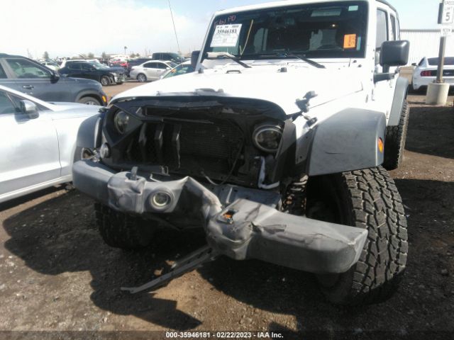 1C4HJWDGXJL930014 Jeep Wrangler Jk Unlimited Sport S
