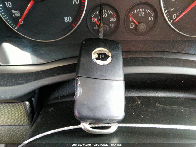 Volkswagen Rabbit 2007 WVWBR71K87W084275 Image 3