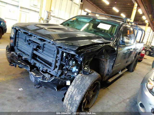 Chevrolet Silverado 1500 Custom 2017 1GCRCPEC9HZ329958 Image 2