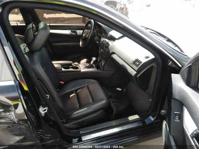 2011 MERCEDES-BENZ C-CLASS C 300 VIN: WDDGF5EB3BR151195