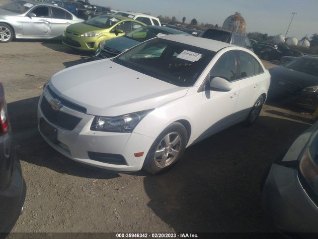 Chevrolet Cruze 1lt 2014 1G1PC5SB1E7126621 Image 2