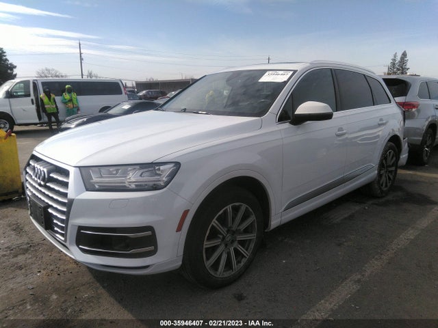 Audi Q7 Premium Plus 2018 WA1LAAF7XJD015579 Image 2