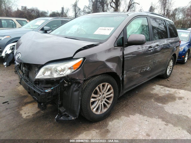 2015 TOYOTA SIENNA XLE/XLE AAS/LTD VIN: 5TDYK3DC3FS658579