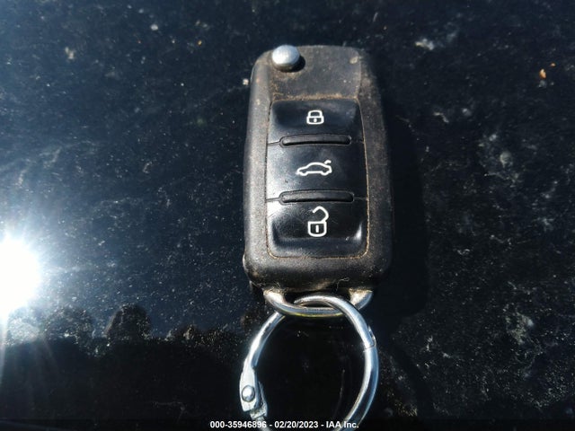 Volkswagen GLI 2013 3VW467AJ2DM237637 Image 3
