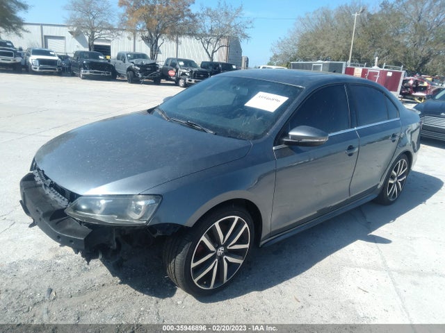 Volkswagen GLI 2013 3VW467AJ2DM237637 Image 2