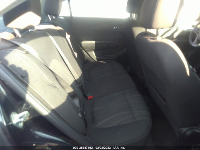 Chevrolet SONIC LT 2015 1G1JC5SBXF4116842 Image 9