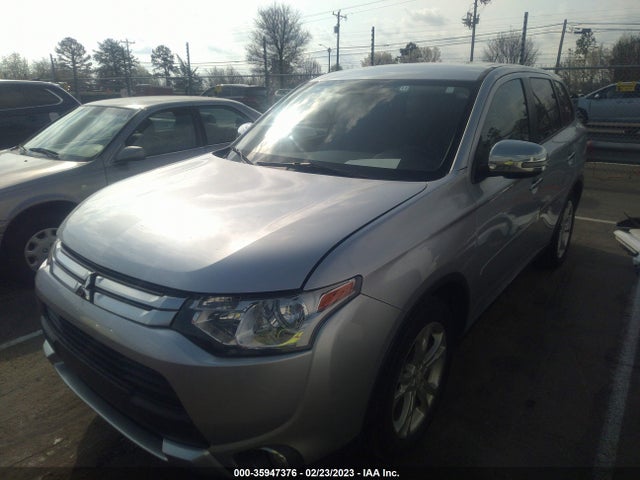 JA4AD3A34FZ004134 Mitsubishi Outlander Se
