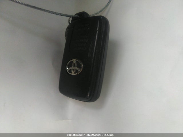 Toyota Prius Four/five/three/one/two 2014 JTDKN3DU5E1836395 Image 3
