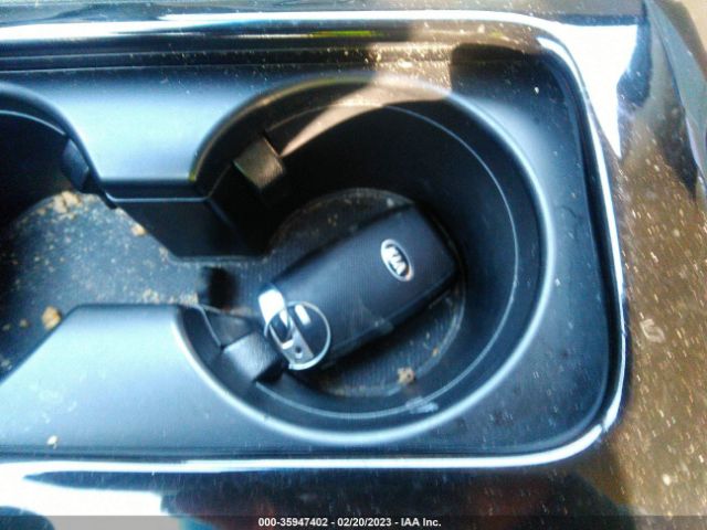 KNDMC5C13G6128850 KIA Sedona Sx