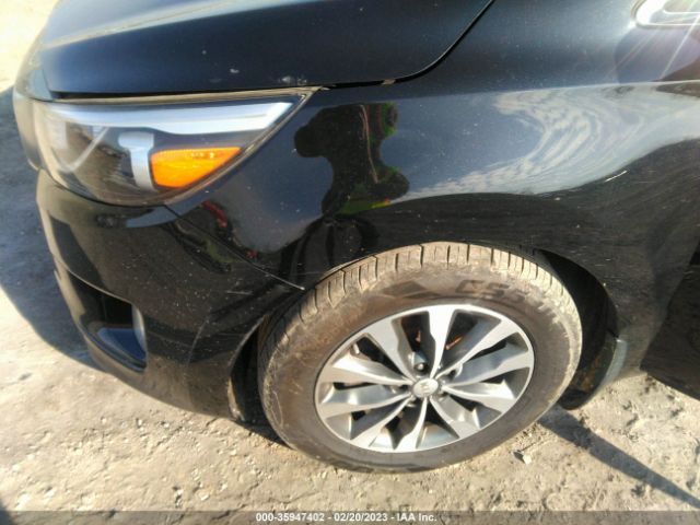 KNDMC5C13G6128850 KIA Sedona Sx