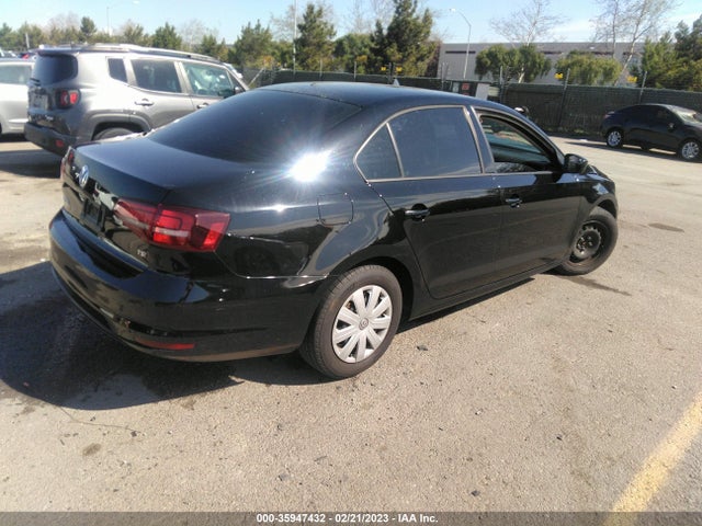 3VW267AJ1GM391686 Volkswagen Jetta