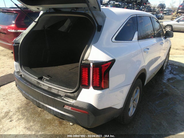 2021 KIA SORENTO LX VIN: 5XYRGDLC9MG039590