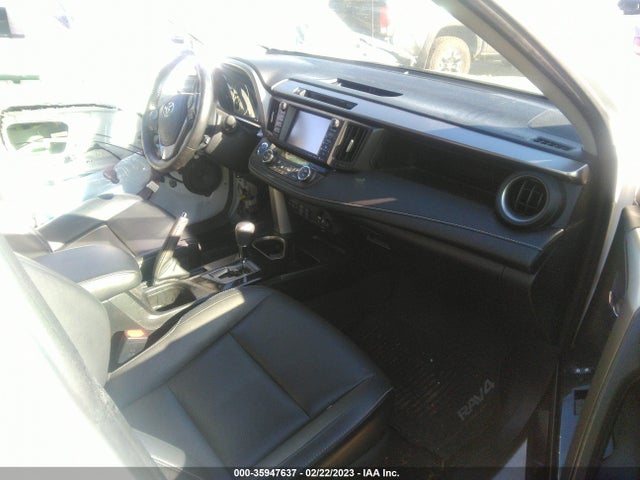 2017 Toyota RAV4, VIN: JTMDJREVXHD129519