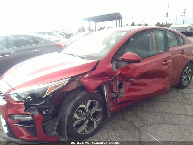 2019 KIA FORTE LXS VIN: 3KPF24AD8KE115260