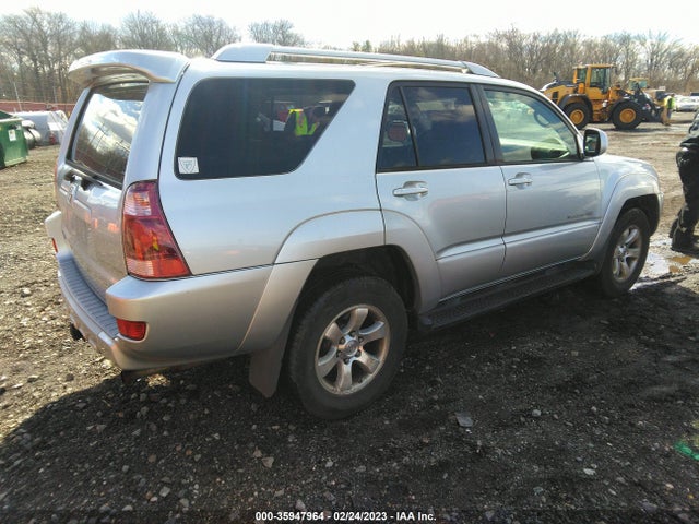 2004 TOYOTA 4RUNNER SR5 VIN: JTEBU14R540028583