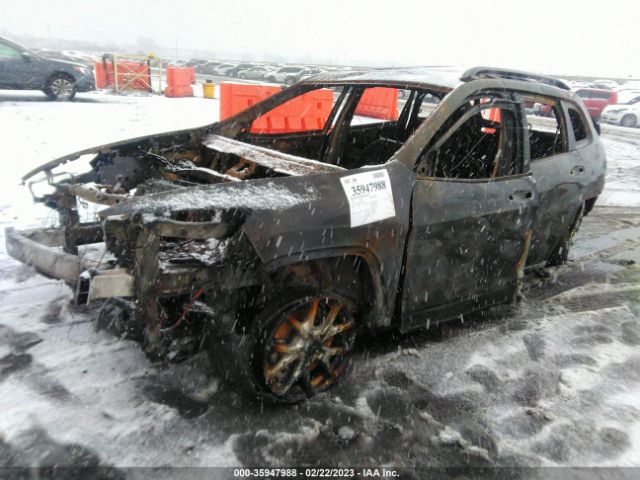1C4PJMAB2GW182195 Jeep Cherokee Sport