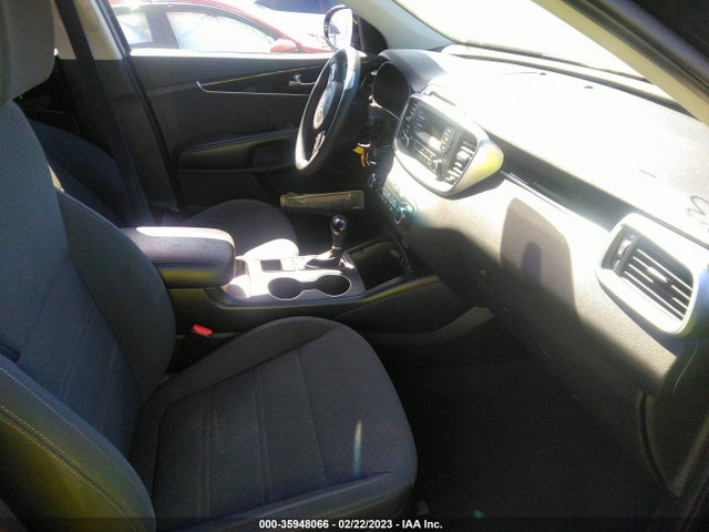 KIA SORENTO L 2017 5XYPG4A3XHG236140 Image 5