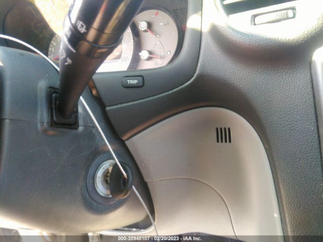 KNAFG526077055857 KIA Rondo Ex