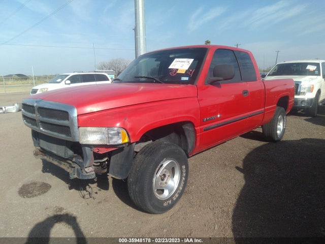Dodge RAM 1500 2000 1B7HC13Y4YJ119662 Image 2