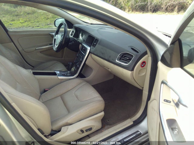 Volvo S60 T5 2012 YV1622FS6C2145345 Image 5