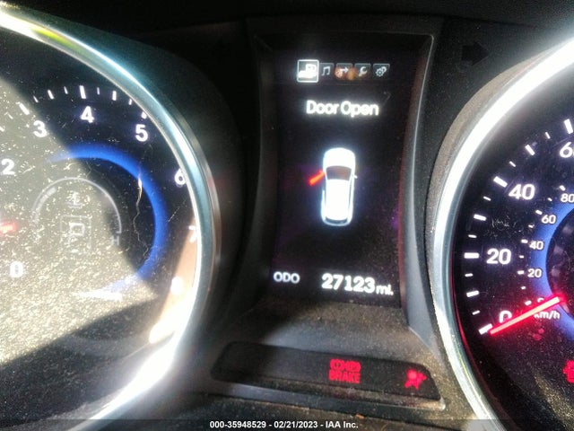 2016 HYUNDAI SANTA FE SPORT VIN: 5XYZWDLAXGG309030