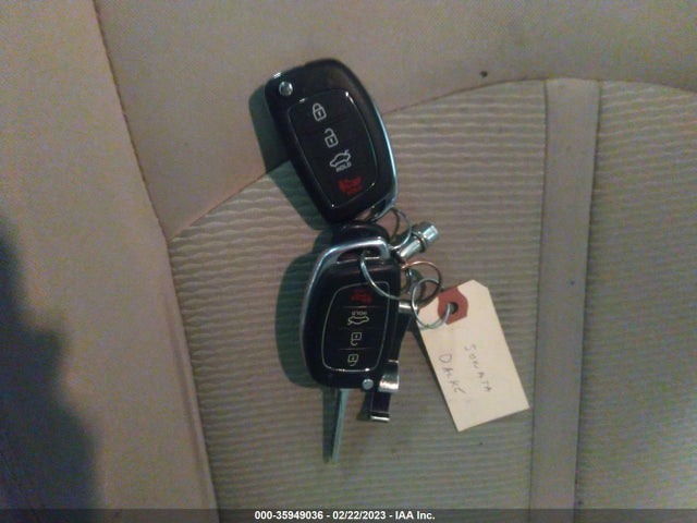 Hyundai Sonata 2016 5NPE24AF3GH342582 Image 11