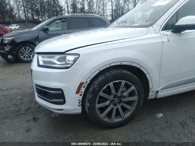 WA1LAAF73JD035124 Audi Q7 Premium Plus