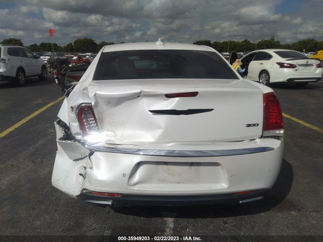 2C3CCAAG0GH183335 Chrysler 300 Limited