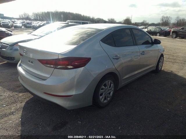 Hyundai ELANTRA SE 2018 5NPD74LFXJH316451 Image 4