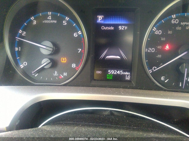 Toyota RAV4 LE 2018 JTMZFREV5JJ204111 Image 7