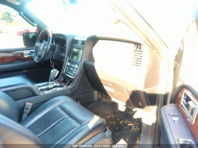 5LMJJ2HT2FEJ06840 Lincoln Navigator