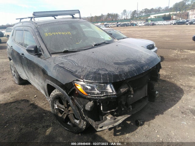 2018 Jeep Compass, VIN: 3C4NJDBB8JT395218