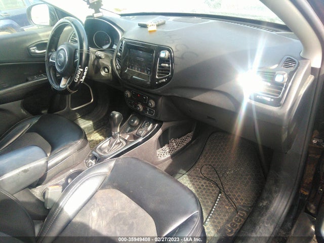 2018 Jeep Compass, VIN: 3C4NJDBB8JT395218